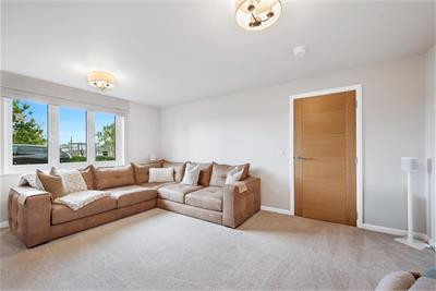 60 Hillend Road, Inverkeithing, KY11 1PL - image 3