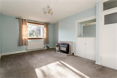 35 Ravenswood Avenue, Edinburgh, EH16 5SL - image 2