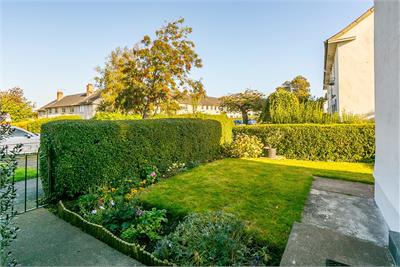 35 Ravenswood Avenue, Edinburgh, EH16 5SL - image 21