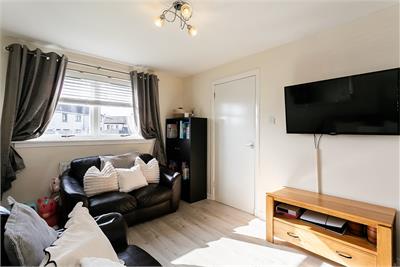 14 Cinderhall Place, Elphinstone, Tranent, EH33 2LR - image 4