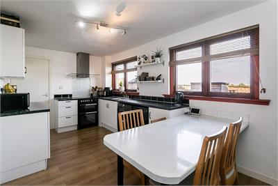 14 Cinderhall Place, Elphinstone, Tranent, EH33 2LR - image 5