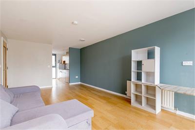 Flat 1, 21 Saltire Street, Edinburgh, EH5 1RG - image 4