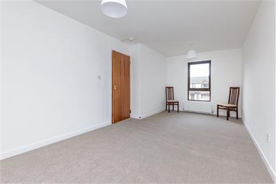 42/6 North Meggetland, Edinburgh, EH14 1XQ - image 3