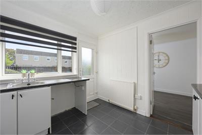 23 Kinnis Court, Dunfermline, KY11 4XJ - image 11