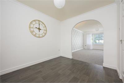 23 Kinnis Court, Dunfermline, KY11 4XJ - image 8