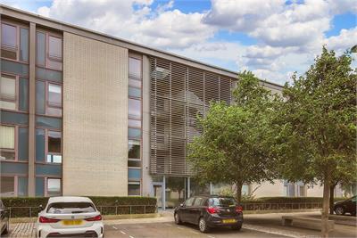 9/11 Saltire Street, Granton, Edinburgh, EH5 1QS - image 2