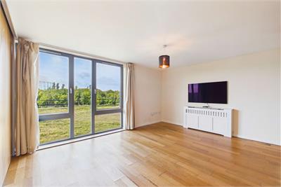 9/11 Saltire Street, Granton, Edinburgh, EH5 1QS - image 1