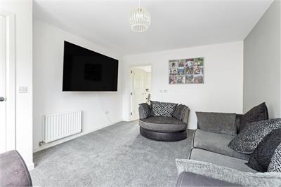 16 South Chesters Medway, Bonnyrigg, EH19 3GG - image 3