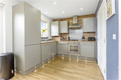 16 South Chesters Medway, Bonnyrigg, EH19 3GG - image 4