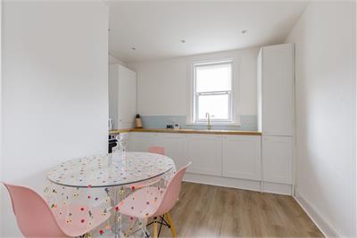 9/5 Boswall Parkway, Edinburgh,EH5 2BH - image 4
