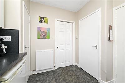 7 Windsor Drive, Penicuik, EH26 8DR - image 6