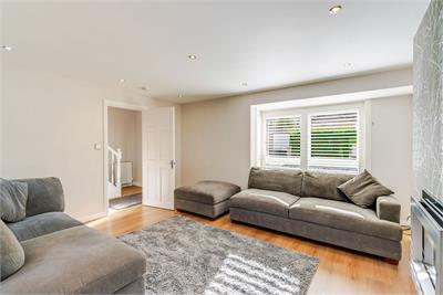 38 Ross Gardens, Edinburgh, EH9 3BR - image 3