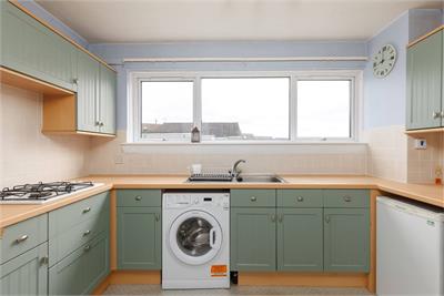 12 Dudgeon Place, Kirkliston, EH29 9BL - image 5