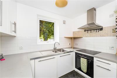 9/2 Warriston Road, Warriston, Edinburgh, EH7 4HJ - image 6