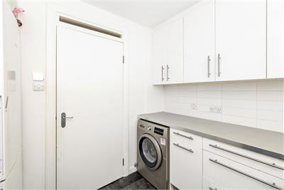 9/2 Warriston Road, Warriston, Edinburgh, EH7 4HJ - image 8