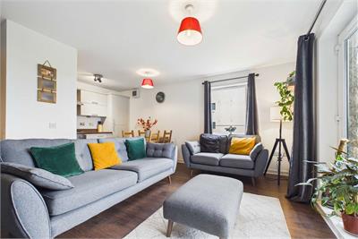 Flat 6, 4 Thorntreeside Edinburgh EH6 8FF - image 2