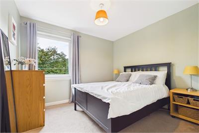 Flat 6, 4 Thorntreeside Edinburgh EH6 8FF - image 8