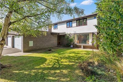 6 Winton Drive, Fairmilehead, Edinburgh, EH10 7ES - image 1