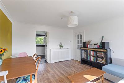 Flat 5, 49 Southhouse Crescent, , EH17 8BT - image 3