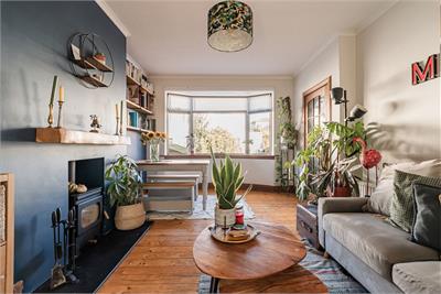 2 Logie Green Gardens, Edinburgh, EH7 4HE - image 2