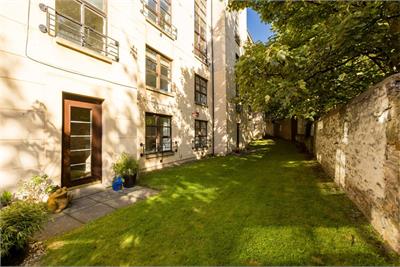 2/5 Rodney Place, Bellevue, EH7 4FR - image 13