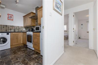 2/5 Rodney Place, Bellevue, EH7 4FR - image 6