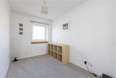 2/5 Rodney Place, Bellevue, EH7 4FR - image 9