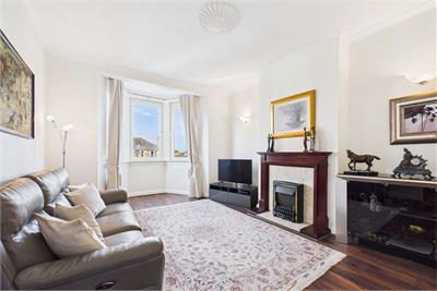 15 Parkgrove Avenue, Clermiston, Edinburgh, EH4 7QJ - image 2
