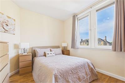 15 Parkgrove Avenue, Clermiston, Edinburgh, EH4 7QJ - image 6