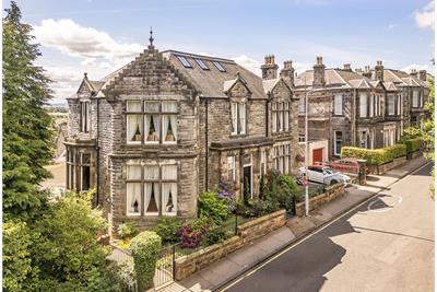 Glenmoray, 34 Viewfield Terrace, Dunfermline, KY12 7HZ - image 1