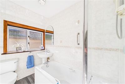 113 Clermiston Road, Corstorphine, Edinburgh, EH12 6UR - image 19