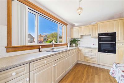 113 Clermiston Road, Corstorphine, Edinburgh, EH12 6UR - image 10