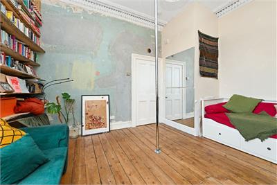 129/8 Great Junction Street, Leith, Edinburgh, EH6 5JB - image 4