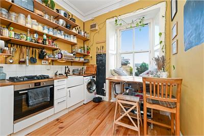 129/8 Great Junction Street, Leith, Edinburgh, EH6 5JB - image 5