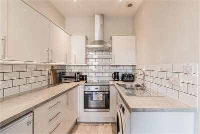 35/19 Leith Street, Edinburgh, EH1 3AT - image 6