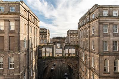 35/19 Leith Street, Edinburgh, EH1 3AT - image 9