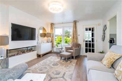1 Rose Cottages, Bonnyrigg, EH19 3RE - image 2
