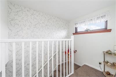 124 Droverhall Avenue, Crossgates, KY4 8BW - image 13