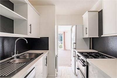46 Craigs Park, Edinburgh, EH12 8UL - image 4