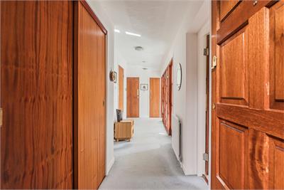 2/5 Rocheid Park, Edinburgh, EH4 1RP - image 13