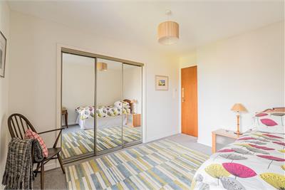 2/5 Rocheid Park, Edinburgh, EH4 1RP - image 18
