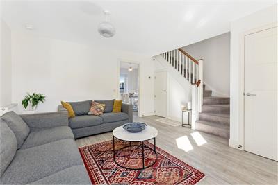 15 Ballantyne Place, Balerno, Edinburgh, EH14 7FF - image 4
