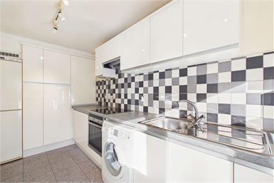 11/3 Newhaven Main Street, Newhaven, Edinburgh, EH6 4NA - image 6