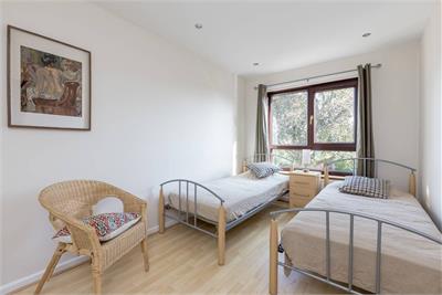 5 Wardie Dell, Trinity, Edinburgh, EH5 1AE - image 13