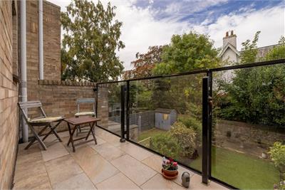 5 Wardie Dell, Trinity, Edinburgh, EH5 1AE - image 3