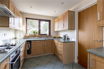 5 Wardie Dell, Trinity, Edinburgh, EH5 1AE - image 7