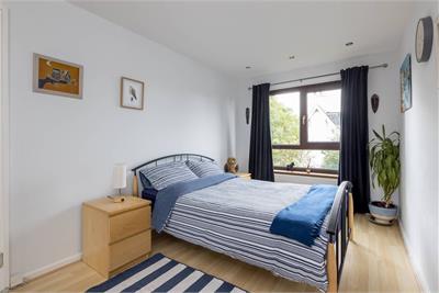 5 Wardie Dell, Trinity, Edinburgh, EH5 1AE - image 10