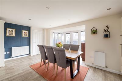 4 Rowieston Drive, Edinburgh, EH17 8WL - image 5