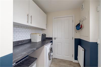 4 Rowieston Drive, Edinburgh, EH17 8WL - image 7
