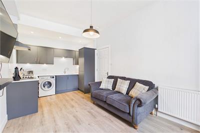 5/6 Gibson Terrace, Fountainbridge, Edinburgh, EH11 1AU - image 4
